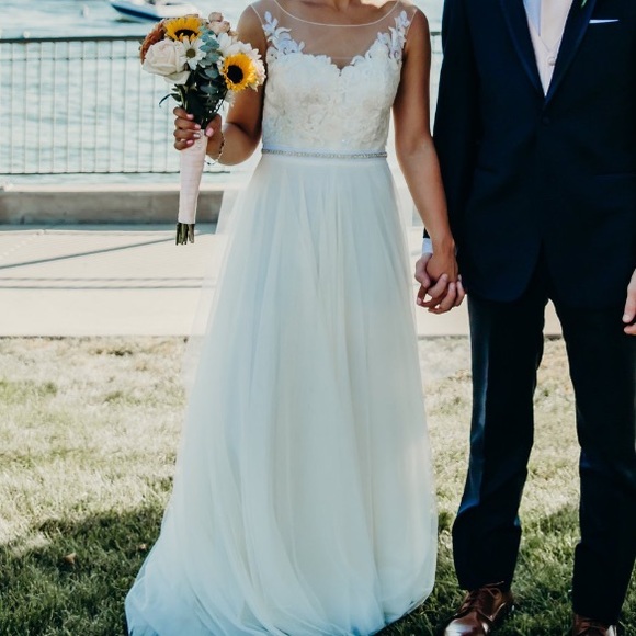 Lucca Wedding dress BHLDN size 2 - Picture 1 of 8